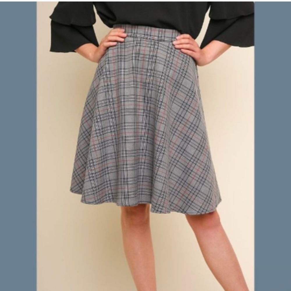 Umgee Plaid A-Line Swing Skirt Small Gray Black Red Elastic Waist Flowy Preppy